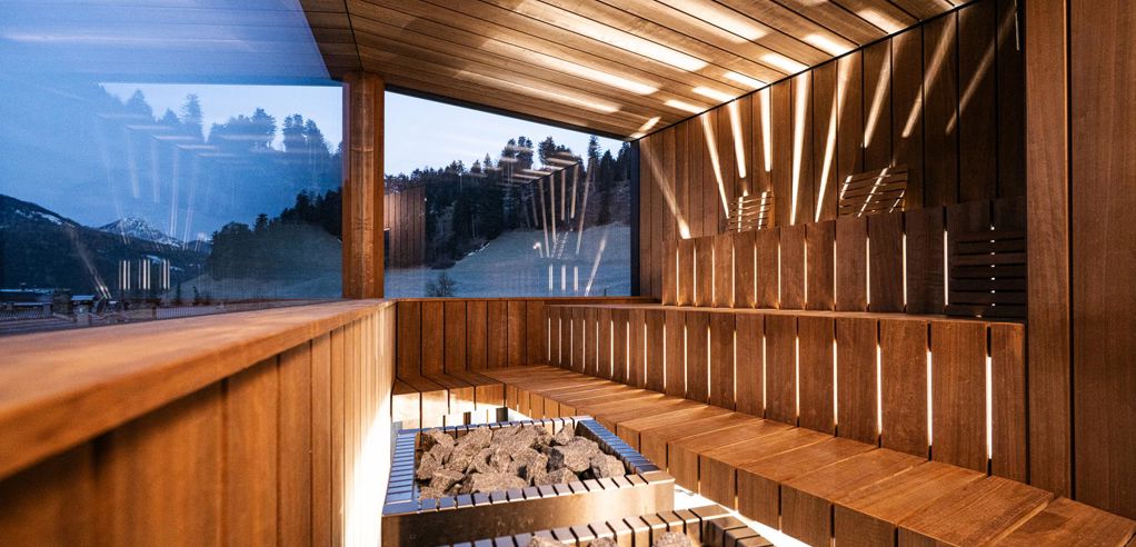 -wisthaler-com-25-12-loewe-hw98521